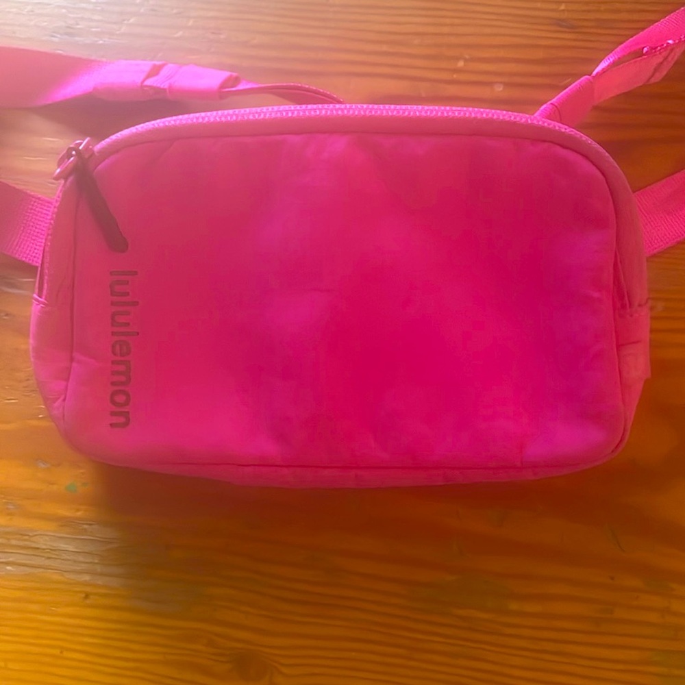Lululemon belt bag